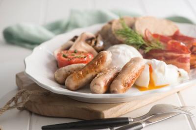 Try that café style breakfast with our pork and parsley chipolata sausage.